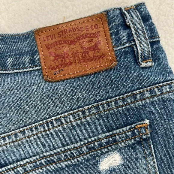 Levis Cut Off Shorts 31 Blue 517 shorts Light Wash Raw Hem - Picture 4 of 9